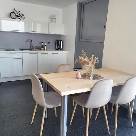 Seeblick 5 1og Grundbelegung 4 Pers