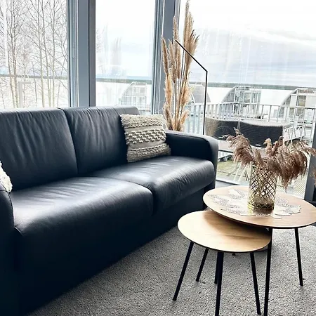 Apartment Seeblick 5 1og Grundbelegung 4 Pers *